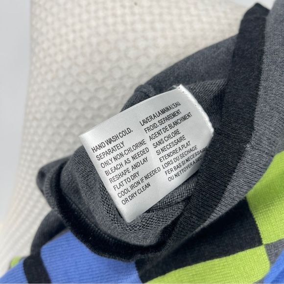 David Brooks Color Block Sweater – Blue, Green & Gray
Size Medium - Picture 9 of 13